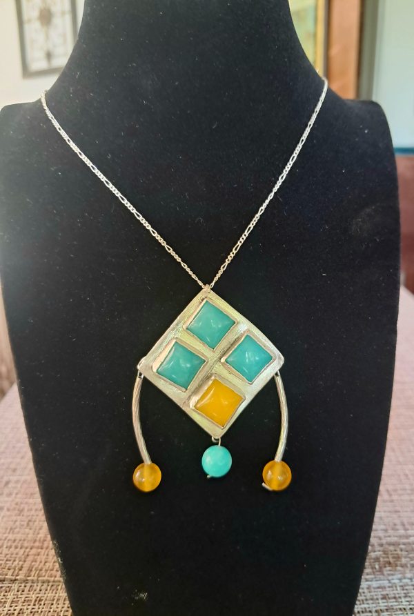 https://hubhive.biz/wp-content/uploads/2026/08/Creative-knot-600x893.jpg